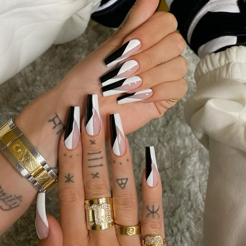 Graduation gifts Dark Punk Cool Girls' Wearable Fake Long  Nails With GLue And Stickers 24pcs/box False Nails With Wearing Tools As Gift
