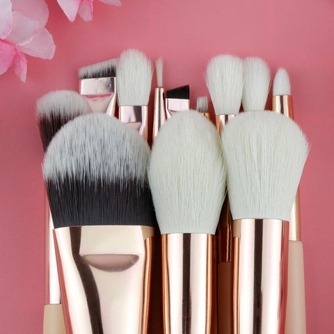 Beyprern Pink 12Pcs Rose Golden Natural Goat Hair Premium Foundation Eye Shadow Blush Powder Highlighter Concealer Makeup Brush Set