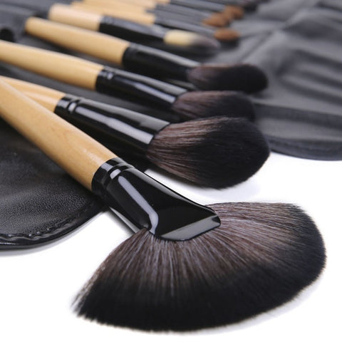 Christmas Gift Bag Of  24 pcs Makeup Brush Sets Professional Cosmetics Brushes Eyebrow Powder Foundation Shadows Pinceaux Make Up Tools