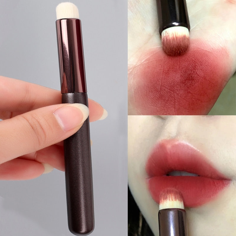 Beyprern Lips Makeup Brush Multi Matte Lipstick Smudge Eye Dark Circles Small Concealer Brush Professional Non-Marking Make Up Tool 1PCS